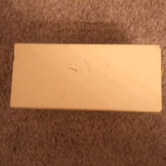 Somerset Citrus & Ginger Exfoliating Body Soap - Picture 3 of 8